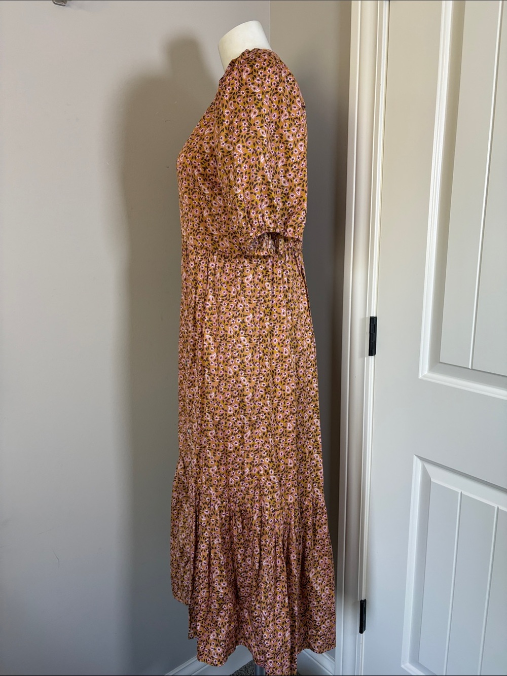 XIRENA Lennox Dress Honeysuckle Puff Sleeve Button Front Midi Brown Sz S - Picture 8 of 15